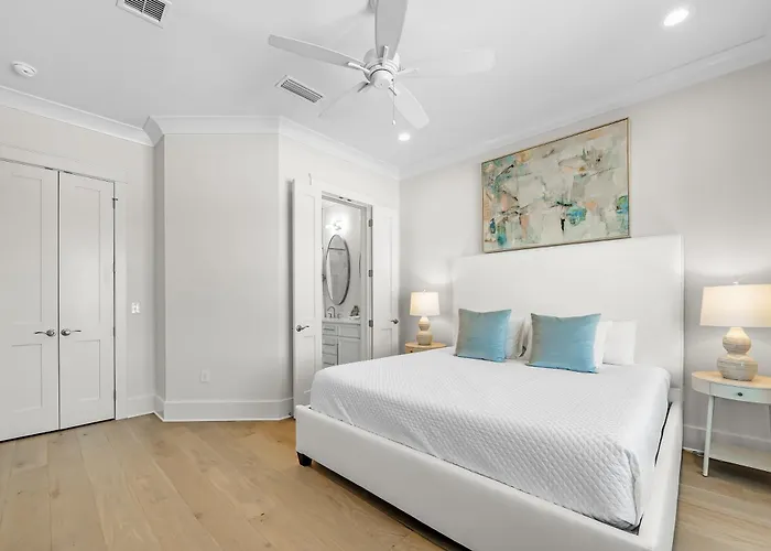 Jolie Cote House *